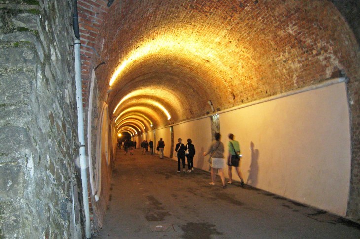 15368523352_6e74fa7f1a_k