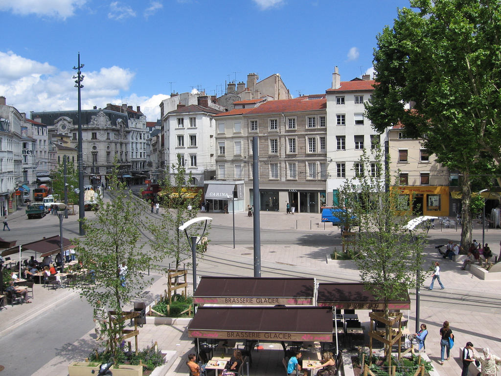 977163679_4df774c6de_b_d