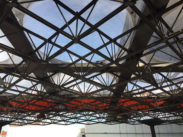 35671586856_1781360a70_z_d