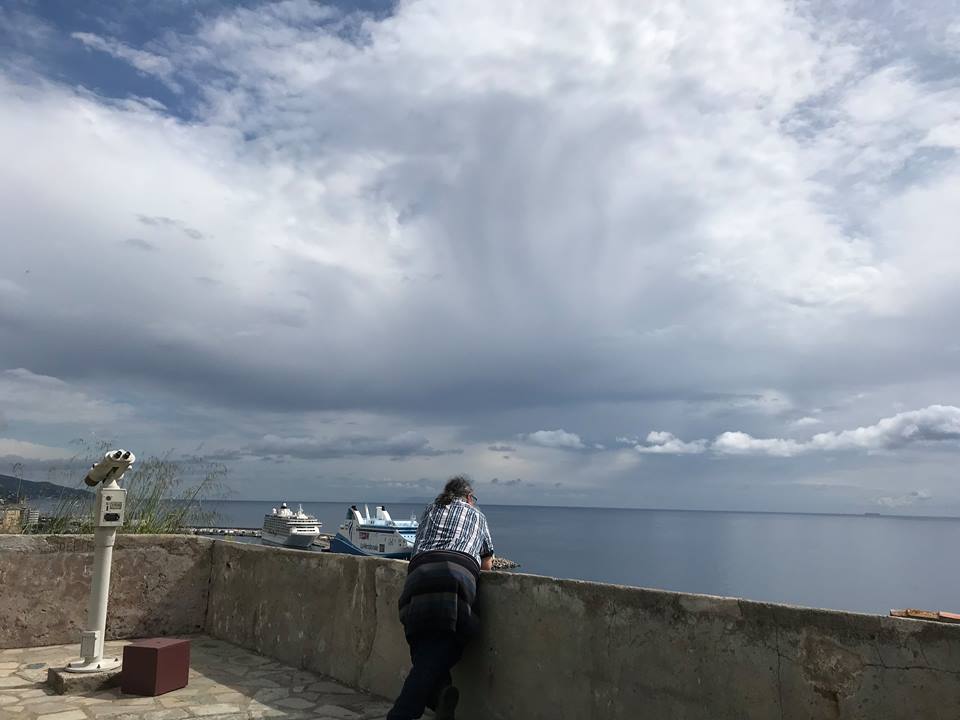 32708078_1576925332426469_5131208294798458880_n