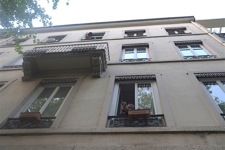 2020-04-1520casserole20et20plumeauc2a9b20riviere